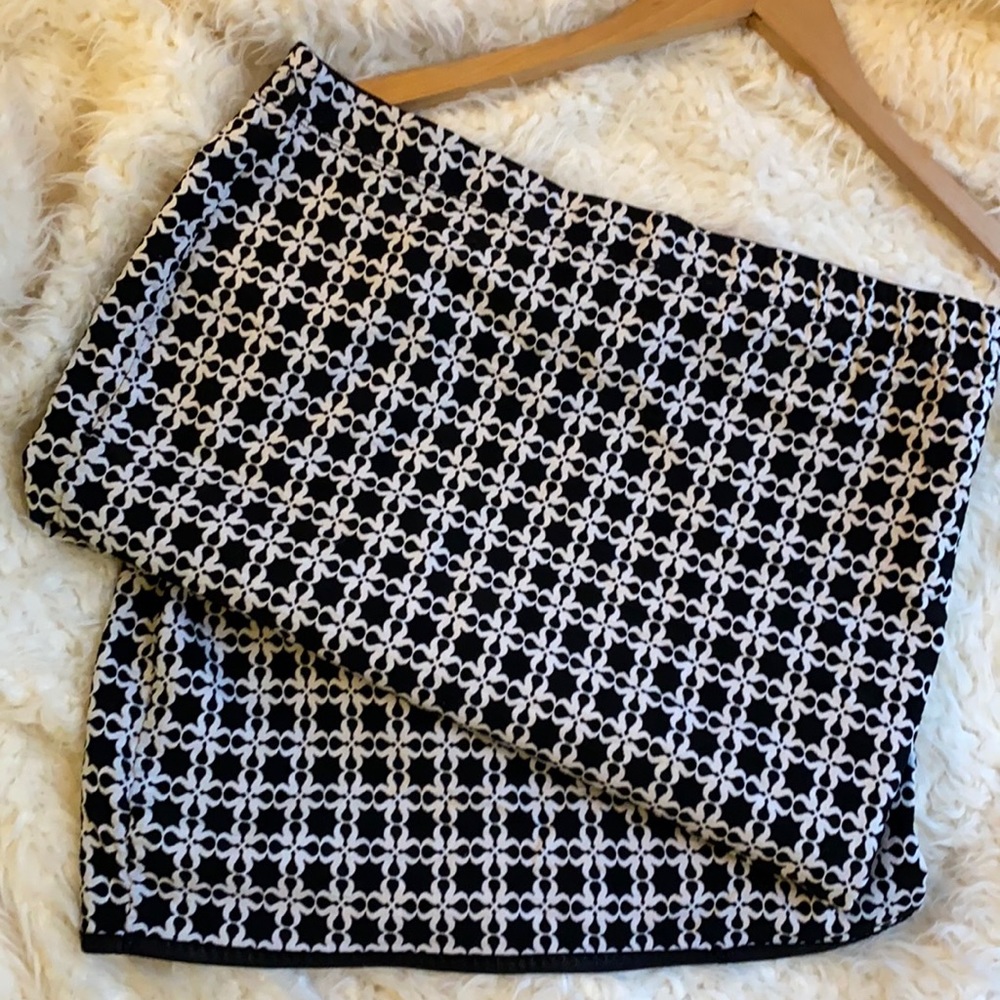 Max Studio Black and White Pencil Skirt